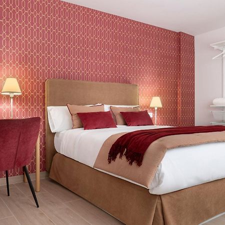 Alohamundi Plaza Nueva Apartment Севиля Екстериор снимка