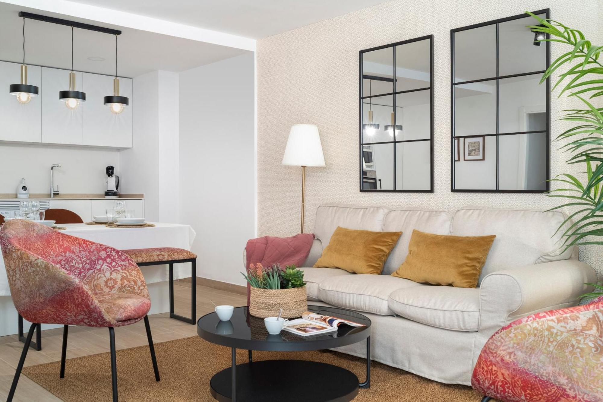 Alohamundi Plaza Nueva Apartment Севиля Екстериор снимка